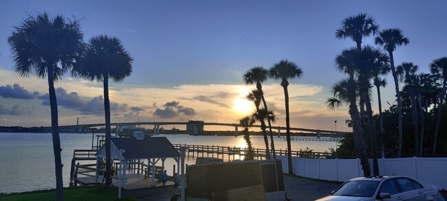 Gorgeous Sunset views. 2 bedroom 2 bath condo - Gorgeous Sunset views. 2 bedroom 2 bath condo