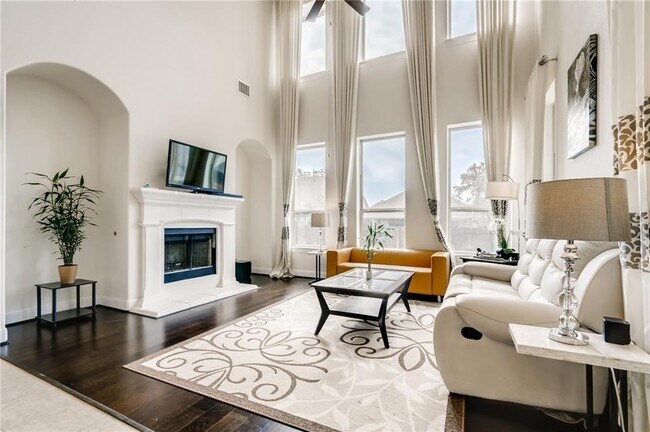 Building Photo - 3808 Carya Dr