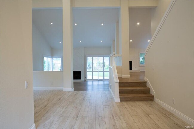 Building Photo - 85 Pinewood