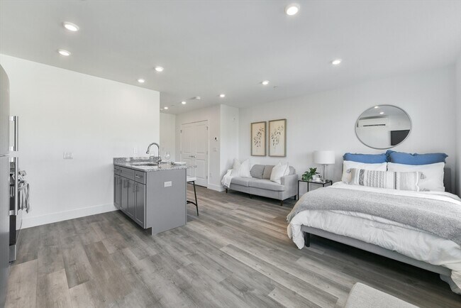 Foto del edificio - 585 Essex St