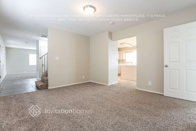 Building Photo - 9404 Wayside Dr
