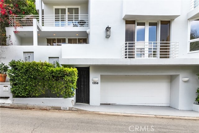 Foto del edificio - 1356 Summitridge Dr