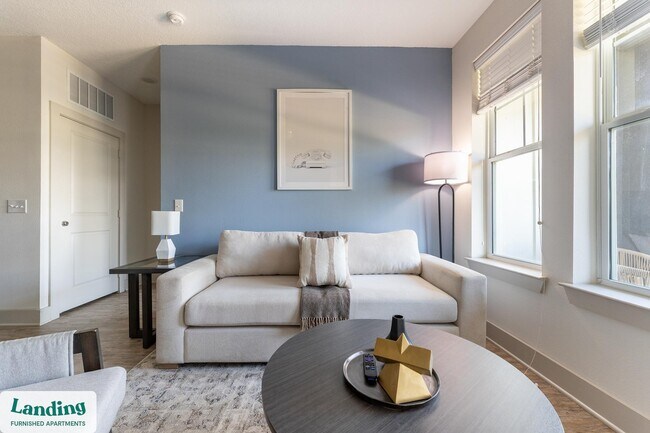 Foto del edificio - 655 W Marina Cove Dr