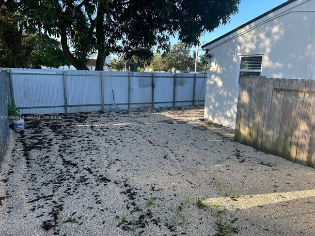 Foto del edificio - 10296 SW 175th St