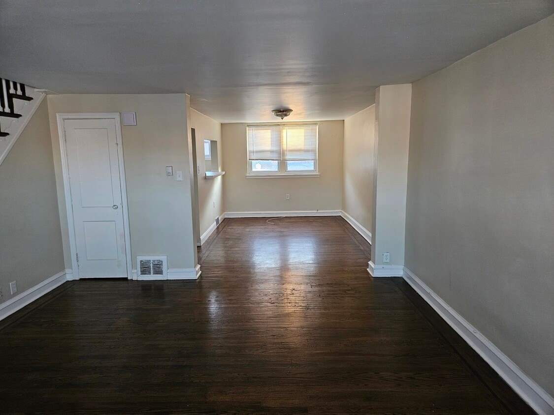 Building Photo - 7952 Provident St