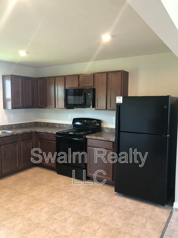 Foto del edificio - 445 Sitka Spruce Ln