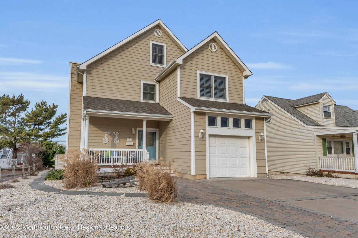 57 1st Ave, Manasquan, NJ 08736 House Rental in Manasquan, NJ