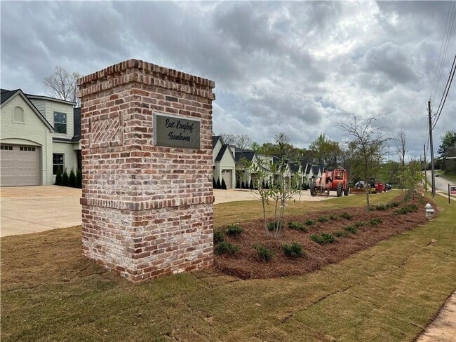Foto del edificio - East Longleaf Townhome