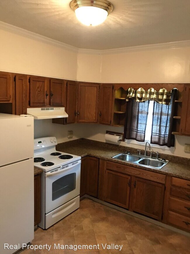 Building Photo - 2 br, 1 bath House - 58 Riverside Drive