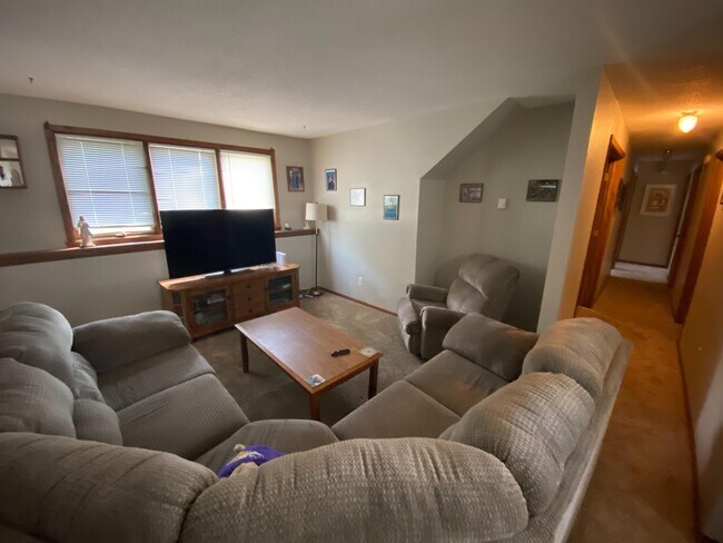 Foto del edificio - 1422 6th Ave N