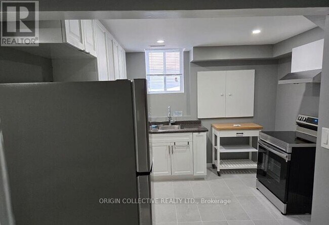 Photo du bâtiment - 5 Hearthstone Crescent