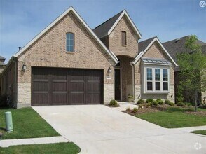 Building Photo - 2716 Piersall Dr