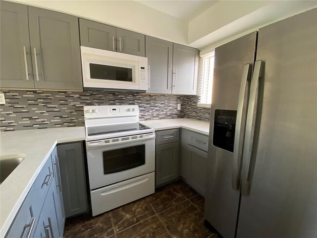Building Photo - 174 Scottsdale Square