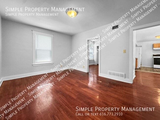 Foto del edificio - 1008 Baxter St SE