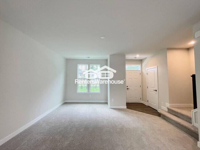 Building Photo - 202 Reids Place Drive