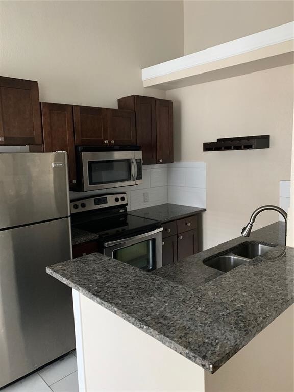 Foto del edificio - 5444 Gaston Ave