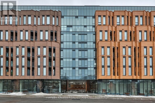 Building Photo - 1720 Bayview Ave