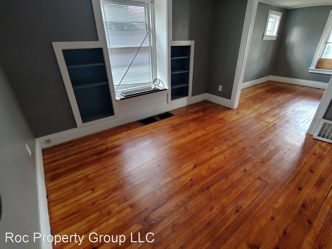 Primary Photo - 3 br, 1.5 bath House - 219 Sawyer St
