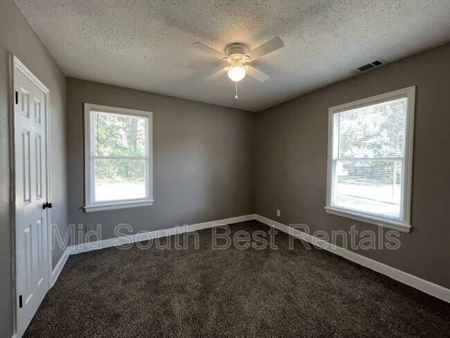 Foto del edificio - 997 Hudson St