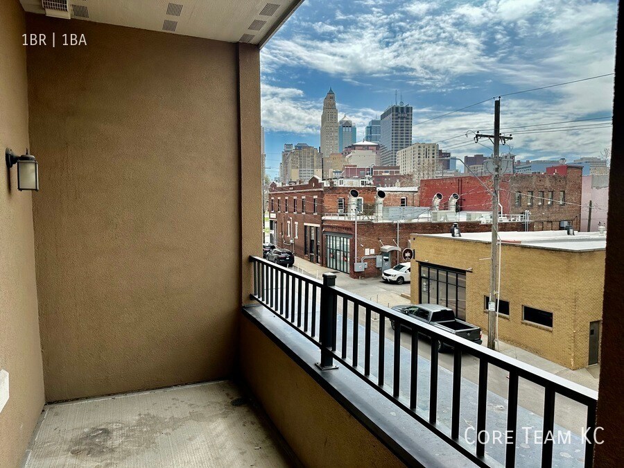 Foto principal - 504 Grand Blvd