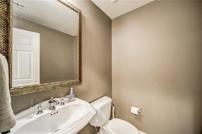 Foto del edificio - 3275 Lenox Rd NE