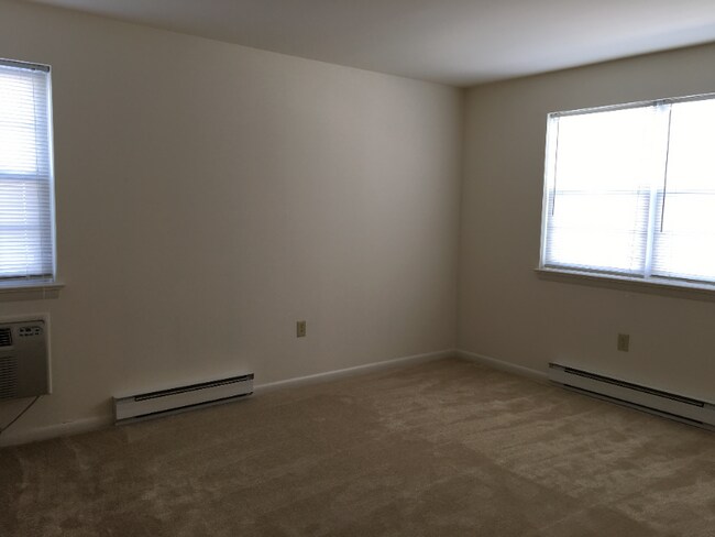 Foto del edificio - 340 College Manor Ave