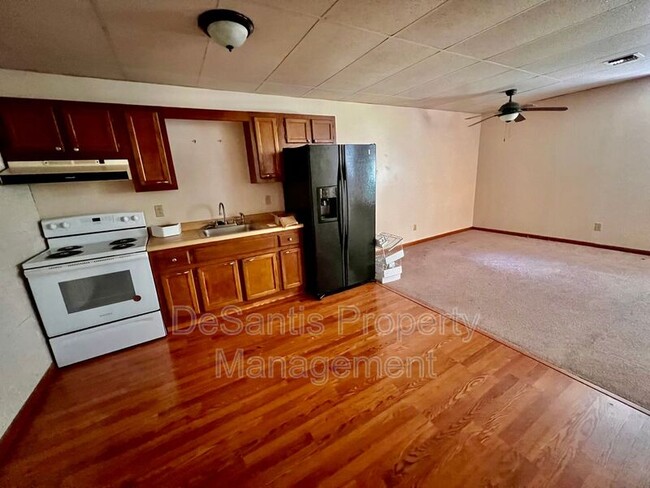 Building Photo - 4200 Arnold Ave