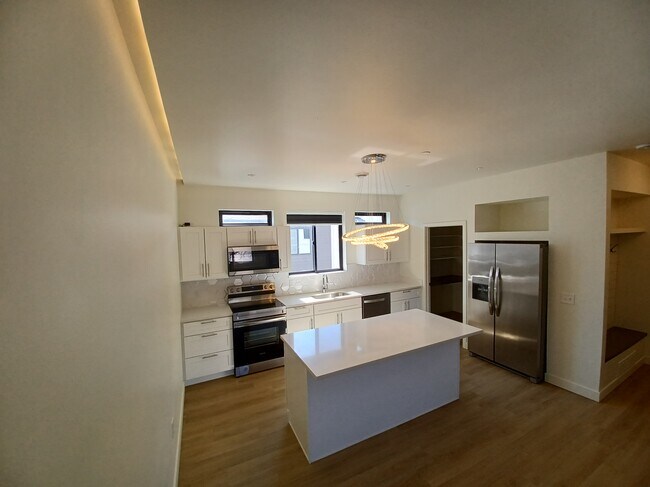 Foto del edificio - 3215 Fairfax St