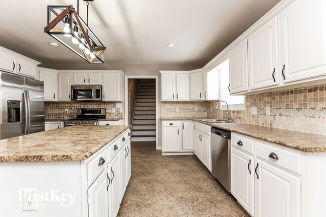 Building Photo - 2503 Old Timber Ct