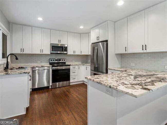 Foto del edificio - Atlanta Rental with Space, Style & Unbeatable Location