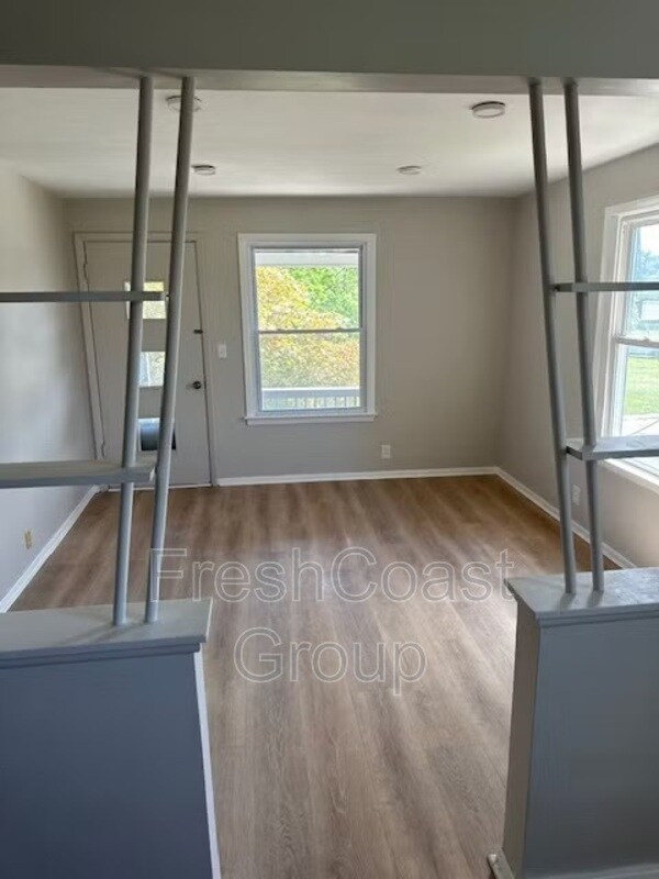 Foto del edificio - 789 Wayside Rd