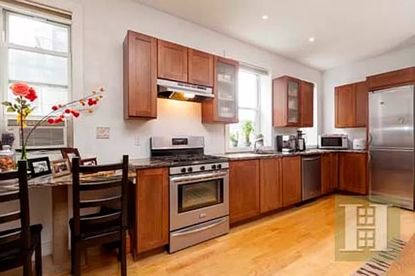 Building Photo - 303 W 149th St