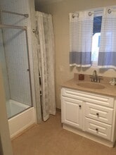 Building Photo - 628 Waiehu Beach Rd