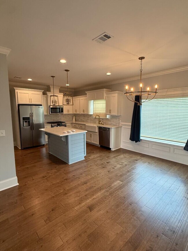 Foto del edificio - 345 Somers Ln