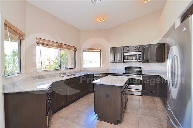 Building Photo - 510 S Lagoon Dr