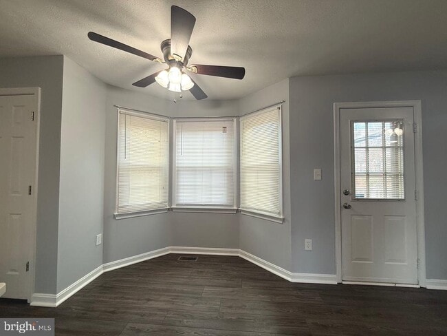 Building Photo - 10002 Erlwood Ct