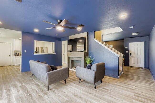 Building Photo - 1202 Hughmont Dr