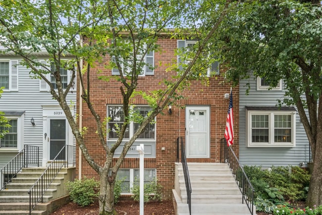 Photo - 5241 St Genevieve Pl Townhome