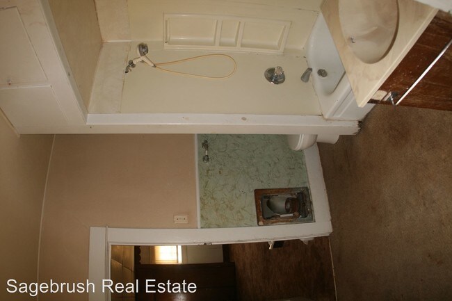 Foto del edificio - 2 br, 1 bath House - 1020 Wallace St.