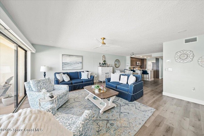Building Photo - 1095 N Hwy A1A