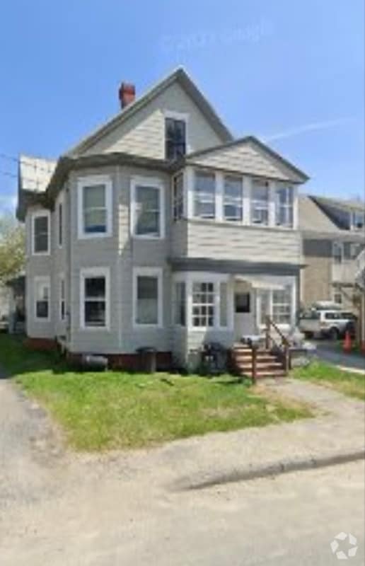 Building Photo - 3 Pleasant Pl