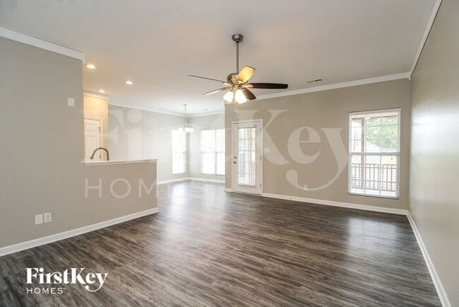 Building Photo - 1239 Hampton Park Dr