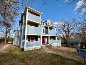 Building Photo - 33 Starnes Ave