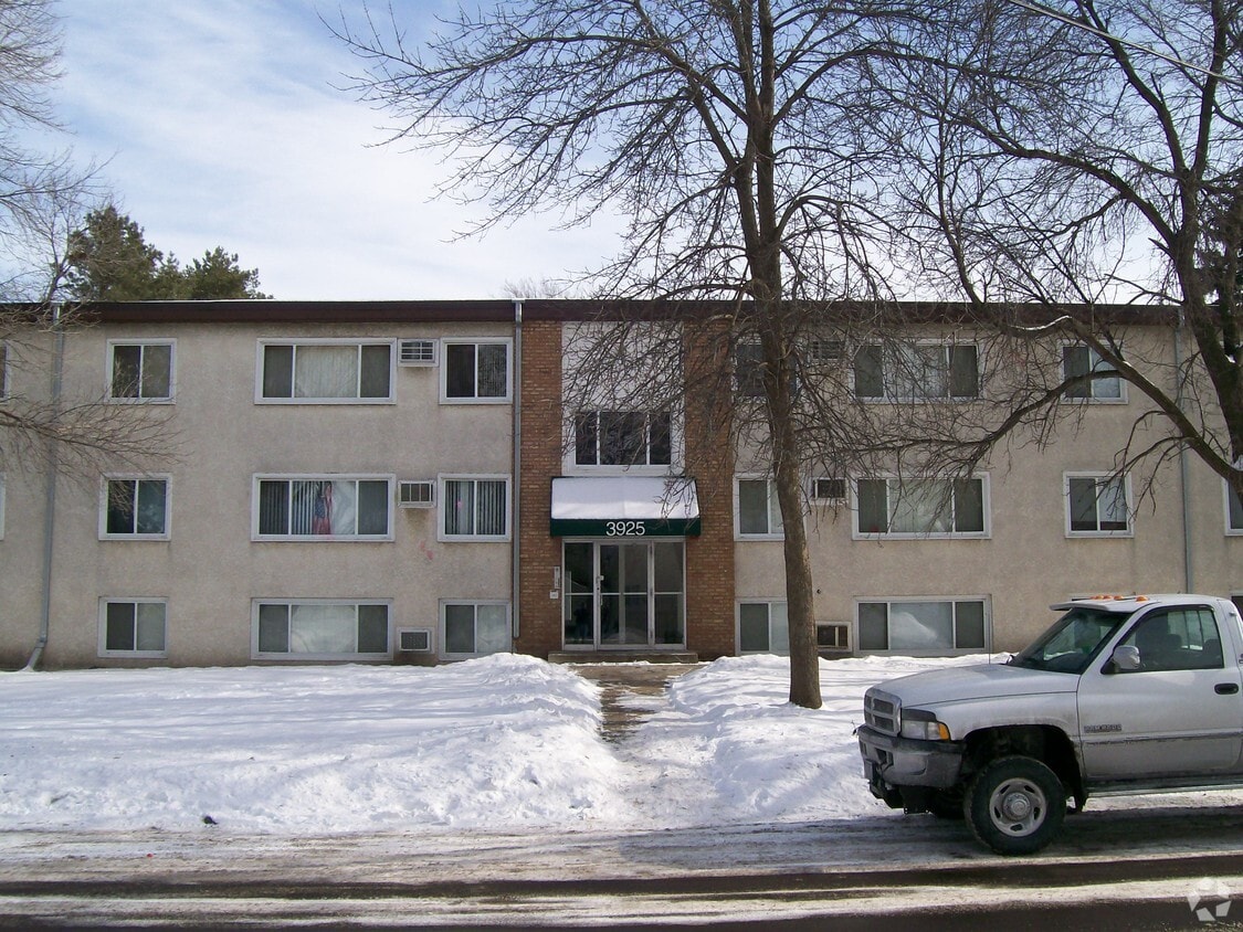 Building Photo - Third Street Apartments