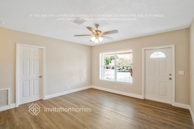 Foto del edificio - 117 NW 4th Ave