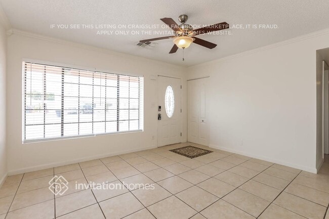 Building Photo - 907 N Wedgewood Dr