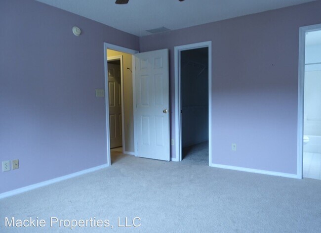 Building Photo - 3 br, 2.5 bath House - 2291 South Sweetbri...