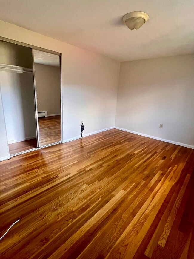 Foto del edificio - 4 Albert Dr