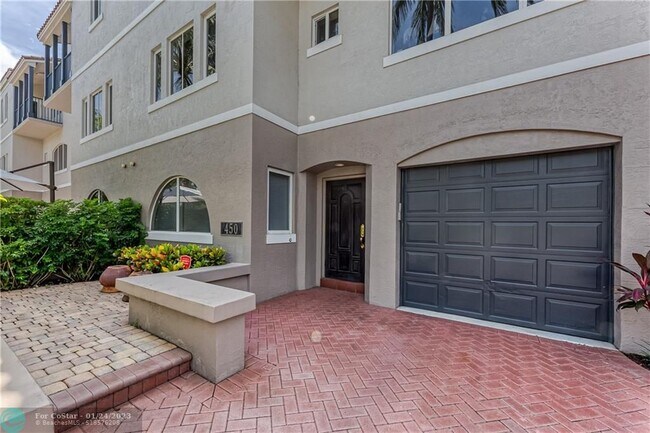 Building Photo - 450 E Boca Raton Rd