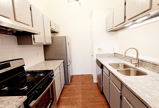 Building Photo - 11807 Lochridge Dr